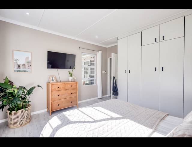 3 BEDROOM TOWNHOUSE FOR SALE IN BEACON BAY